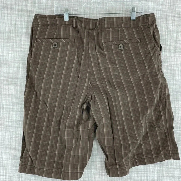OP Mens Size 38 plaid brown bermuda shorts 2897 - Picture 2 of 9